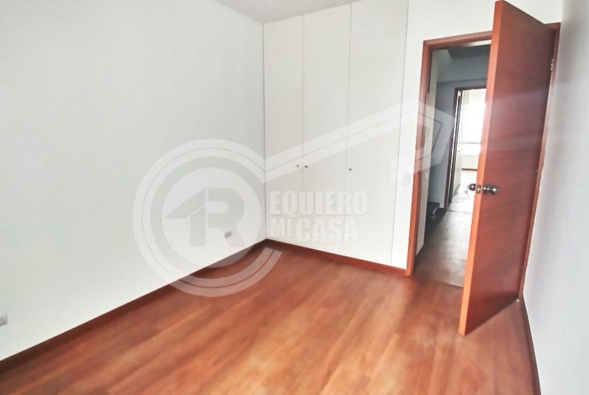 Departamento Frente a Parque Surco016