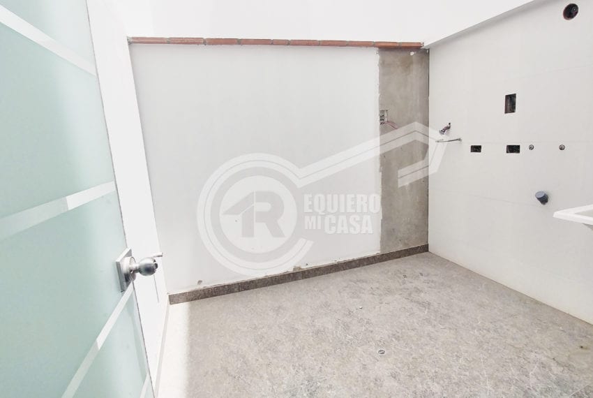 Triplex de Ocasión en Surco 27