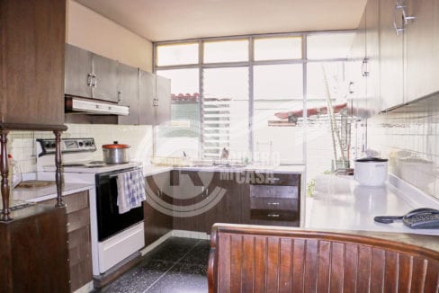 Bella Casa en Venta en San Borja 15