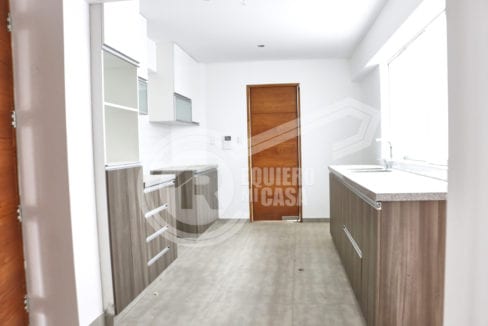 Flat Primer piso en Residencial Higuereta 14