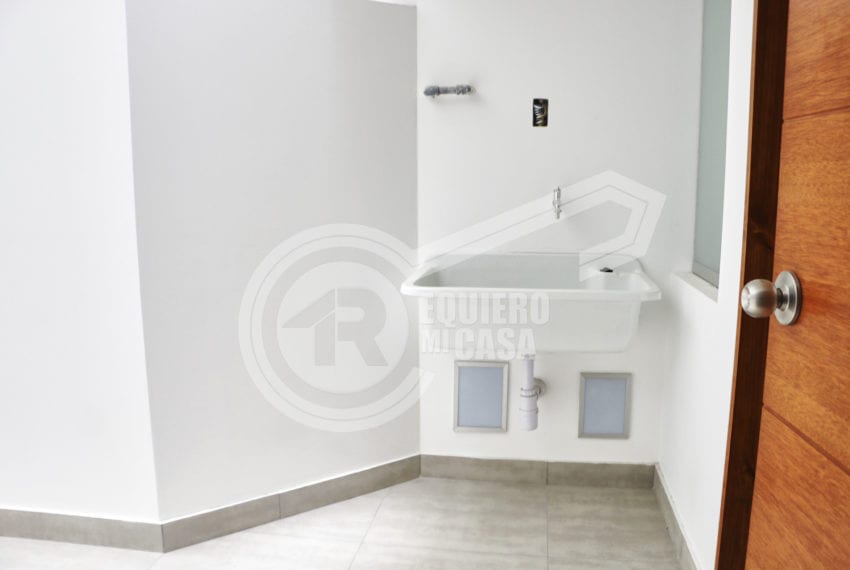 Flat Primer piso en Residencial Higuereta 17