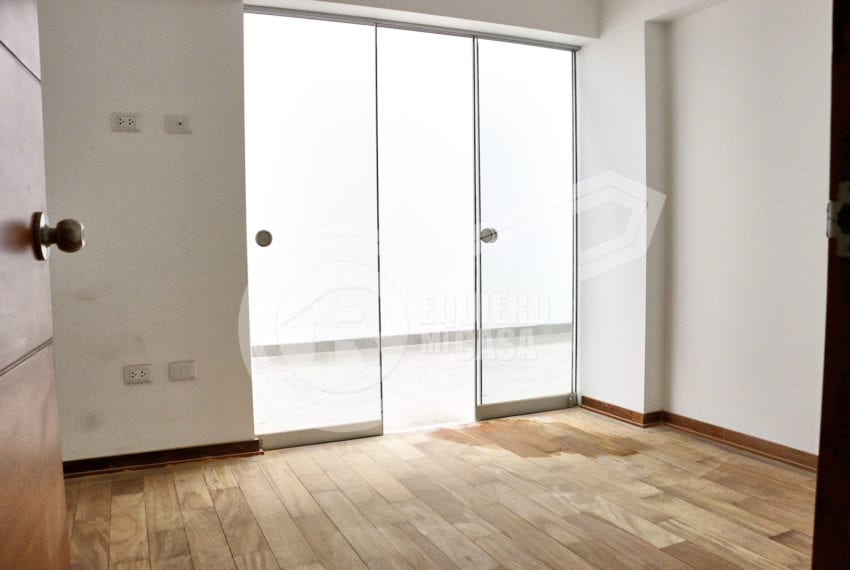 Flat Primer piso en Residencial Higuereta 26