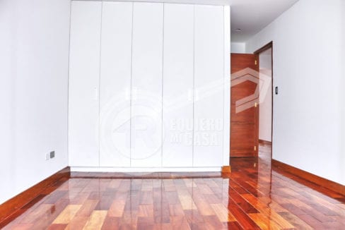 FiNO DEPARTAMENTO EN VENTA EN CHACARILLA 32