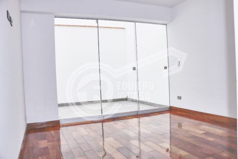 FiNO DEPARTAMENTO EN VENTA EN CHACARILLA 34