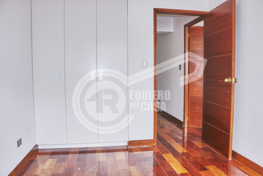 FiNO DEPARTAMENTO EN VENTA EN CHACARILLA 39