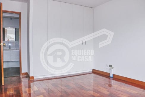 FiNO DEPARTAMENTO EN VENTA EN CHACARILLA 40