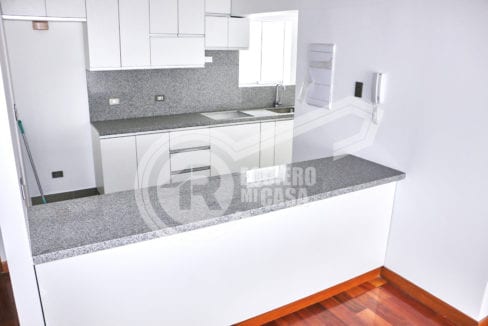 FiNO DEPARTAMENTO EN VENTA EN CHACARILLA 7